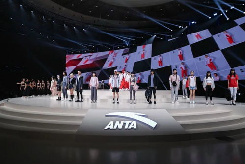 千里江山 美翻了 北京冬奥会制服发布 安踏这款黑科技太牛了