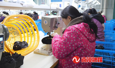 徐庶社区:工厂搬到“家门口” 群众就业有奔头