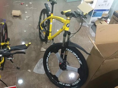 4S店内供--路虎,奔驰,宝马,法拉利,山地车。_揽胜运动版论坛_手机汽车之家